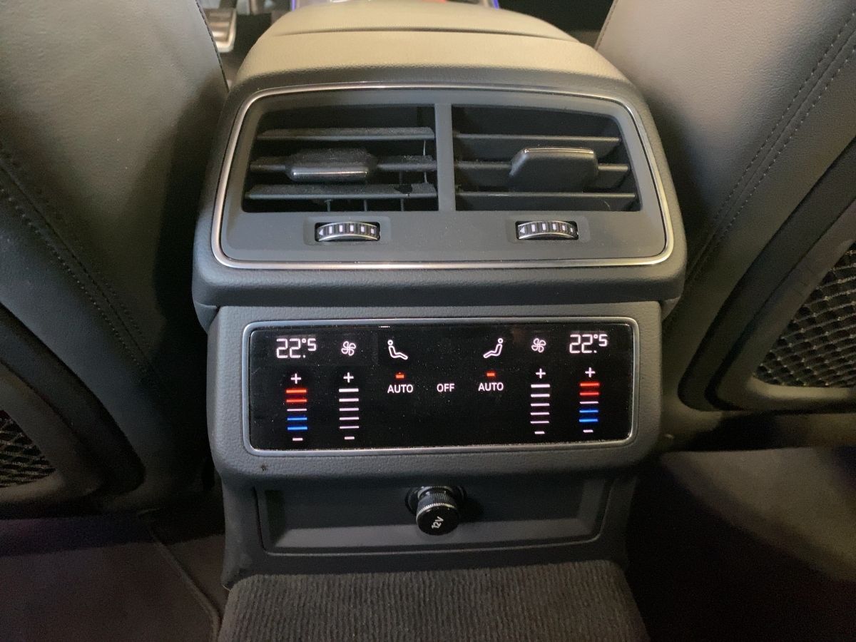 Audi RS6 Avant 4.0 TFSI Quattro+Navi+Led+Ahk+Head Up+