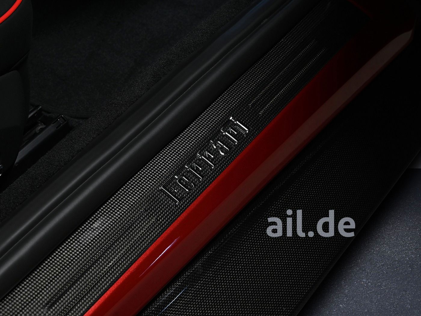Ferrari Roma Rosso Fiorano CarbonPaket AppleCarplay