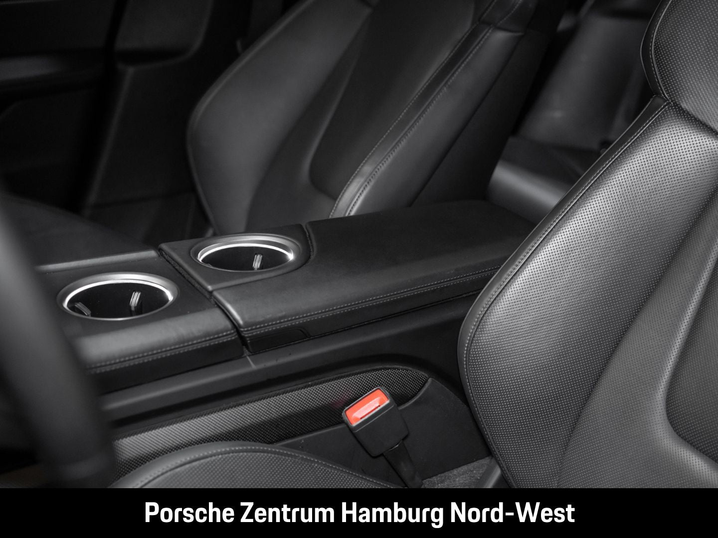 Porsche Taycan Turbo S LED-Matrix InnoDrive Head-Up