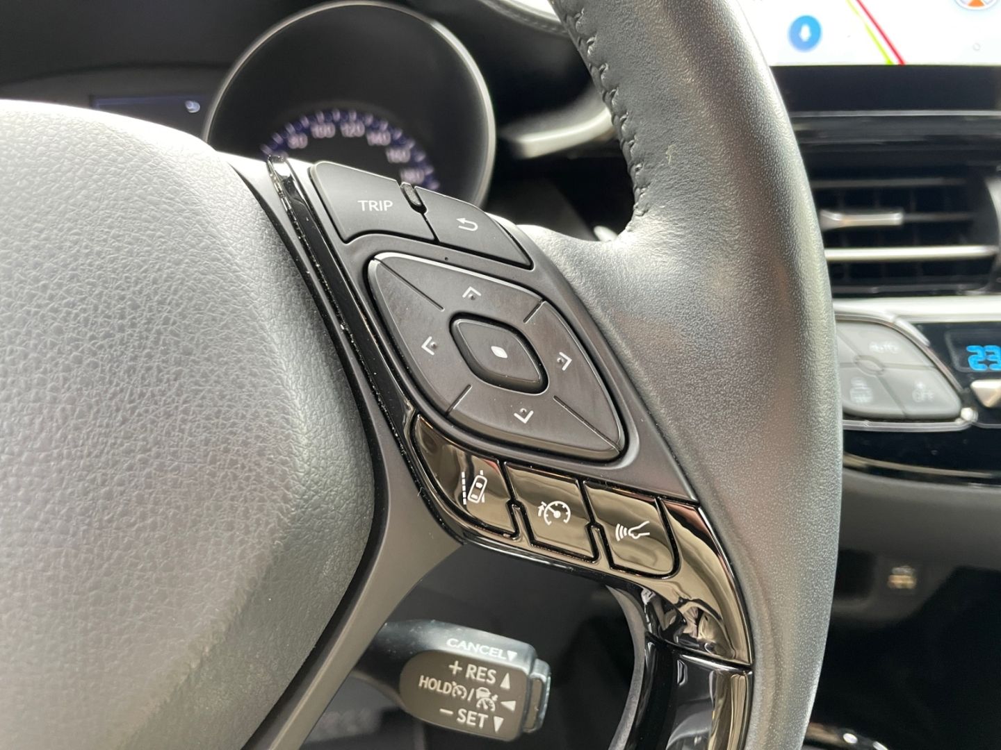 Toyota C-HR 2.0 Hybrid Team D *LED*ACC*CarPlay*CAM*SHZ*