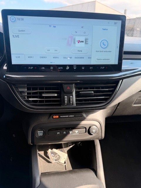 Ford Focus Turnier ST-Line ACC LED NAVI Kamera