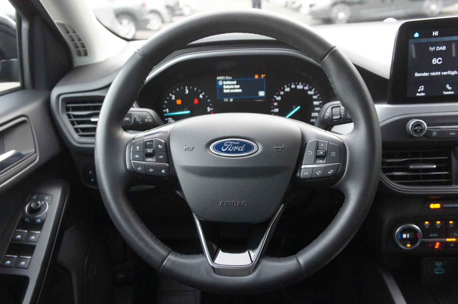 Ford Focus Lim Cool&Connect*ACC*LED*KAM*AGR*BLIS*