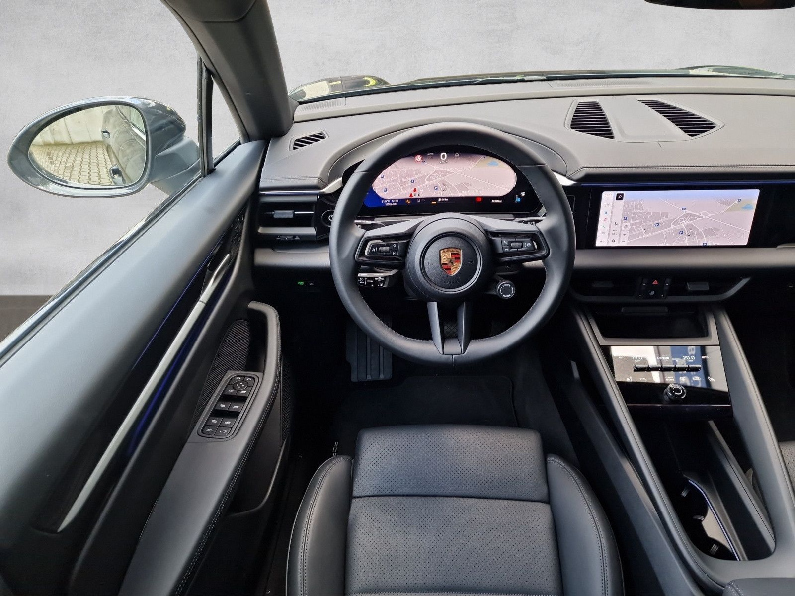 Porsche Macan 4 - Samsaru's Car Outlet