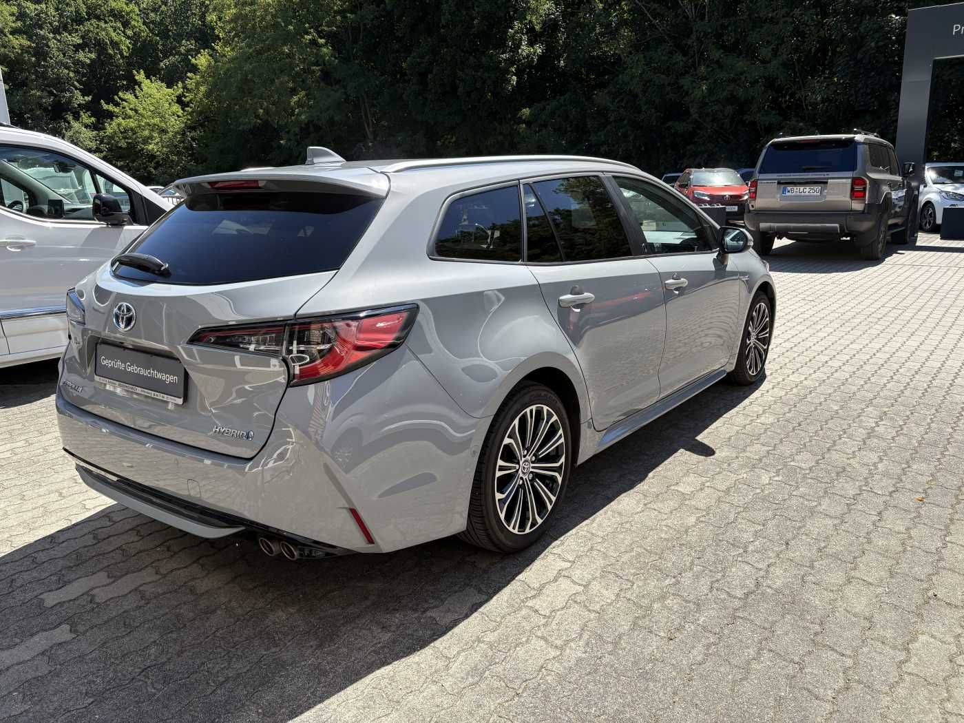 Toyota Corolla Touring Sports Hybrid - Samsaru's Car Outlet
