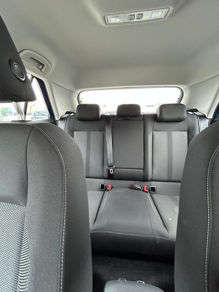 Volkswagen T-Roc Life - Samsaru's Car Outlet
