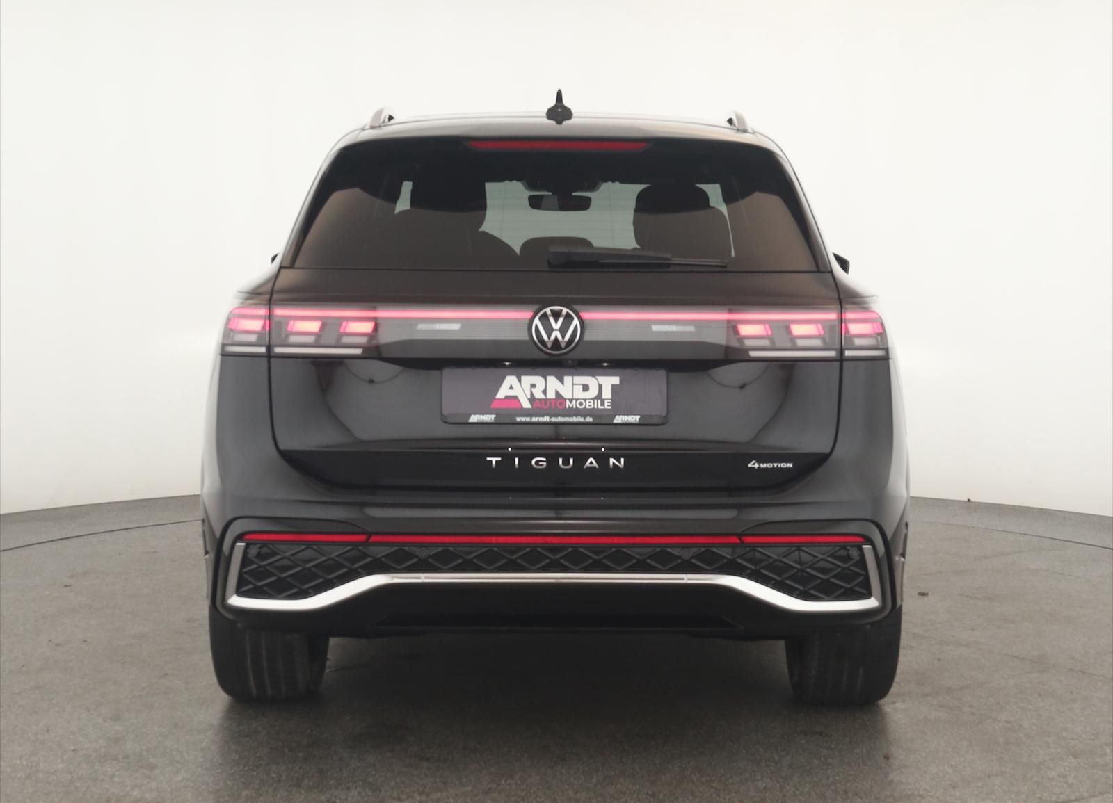 Volkswagen Tiguan 2.0 TDI 4M DSG R-Line Leder Pano Navi 360