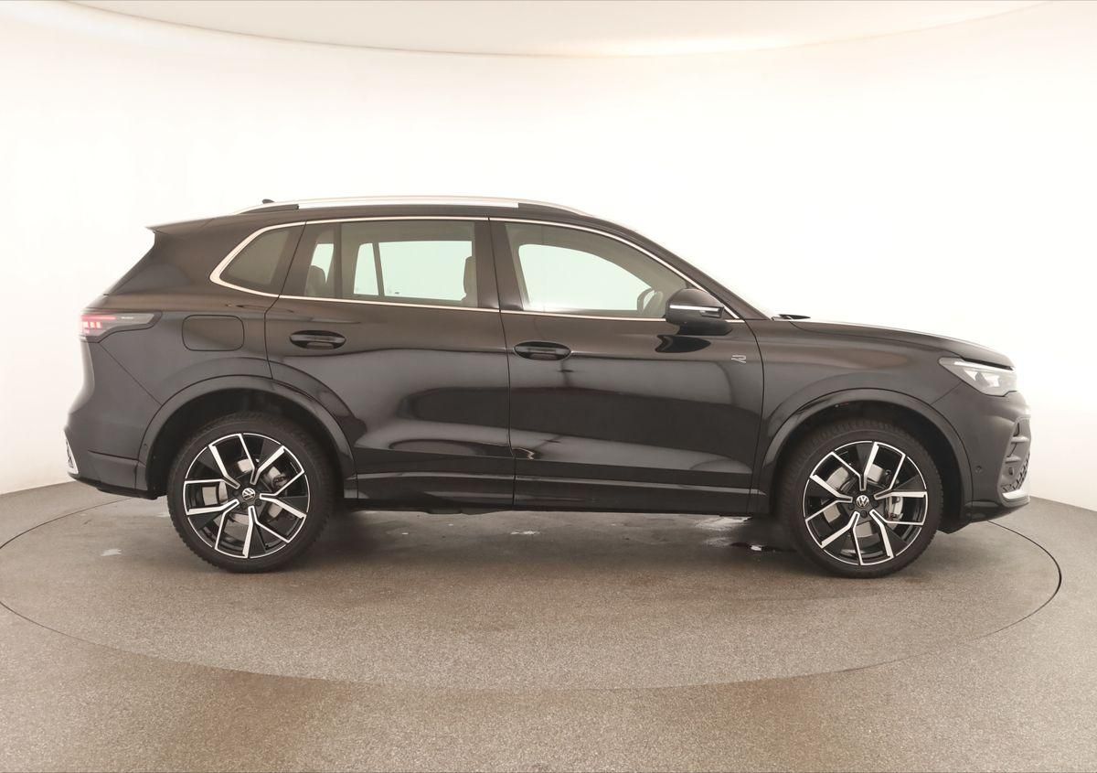 Volkswagen Tiguan 2.0 TDI 4M DSG R-Line Leder Pano Navi 360