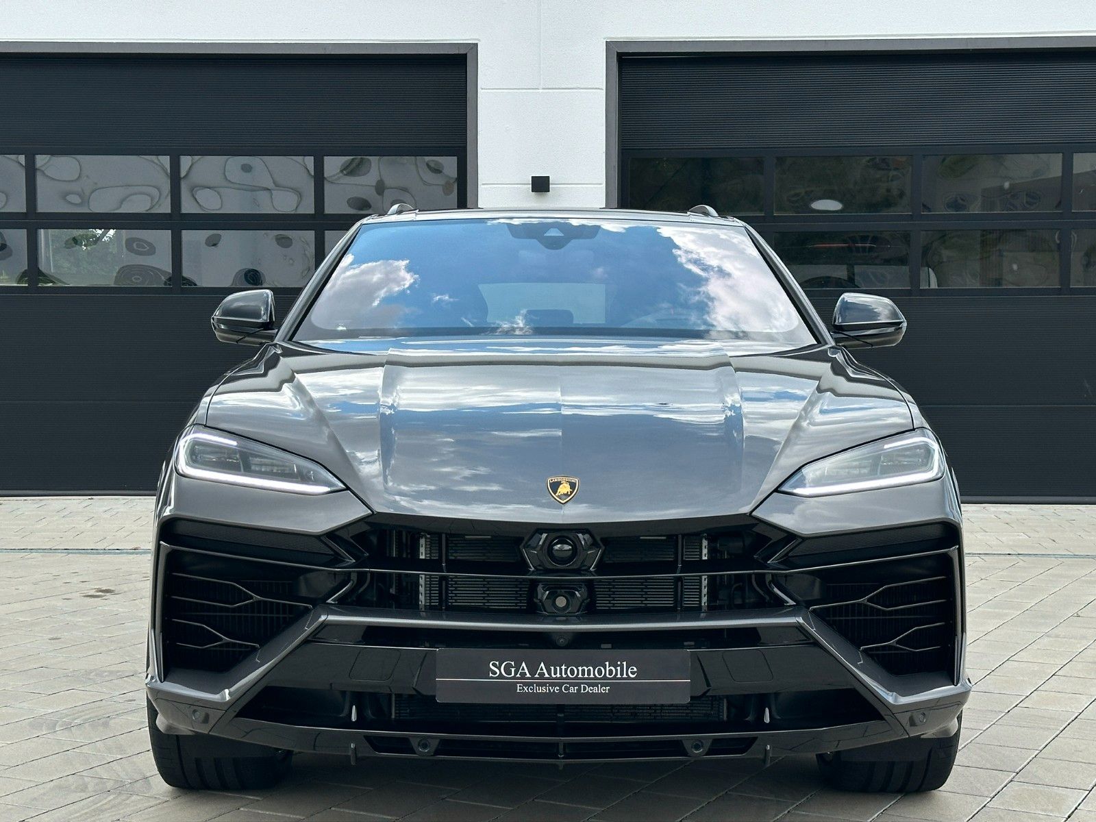 Lamborghini Urus SE - Samsaru's Car Outlet
