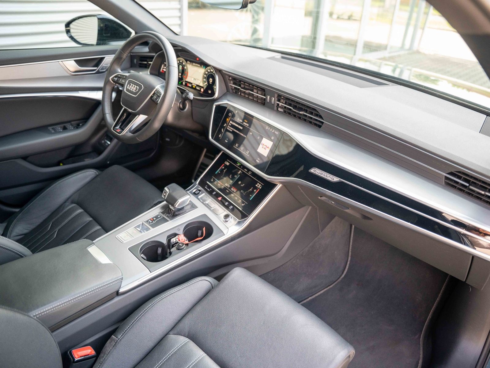 Audi A6 Avant 55 TFSI e quattro sport - Samsaru's Car Outlet