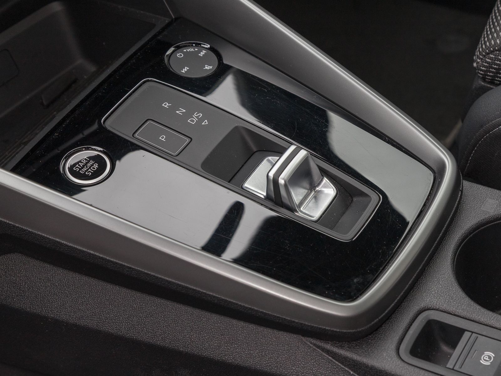 Audi A3 Sportback 40 TFSIe 2x S LINE PANO LED VIRTUAL