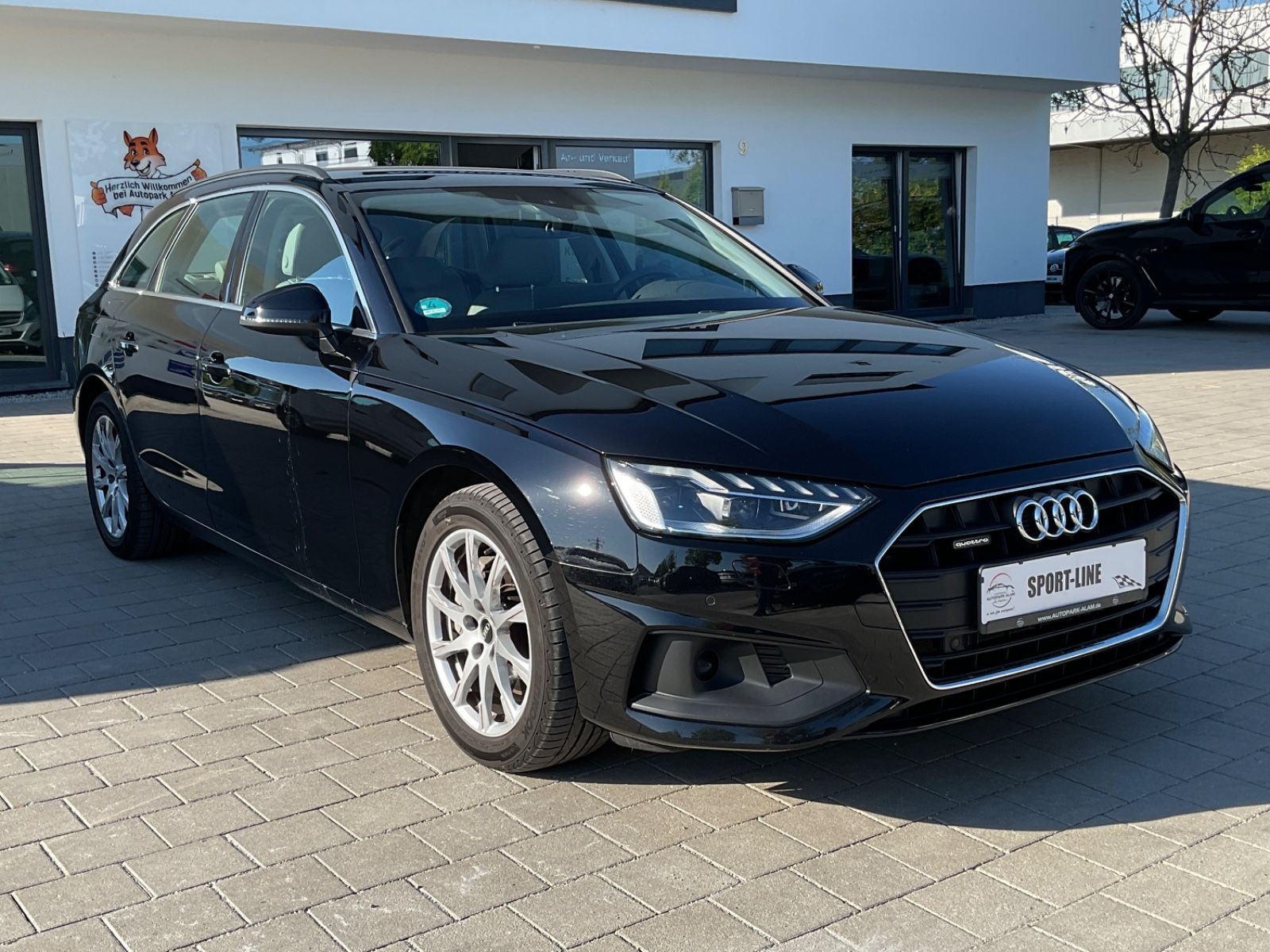 Audi A4 Av.40 TDI quattro S-Tr.Matrix - Samsaru's Car Outlet