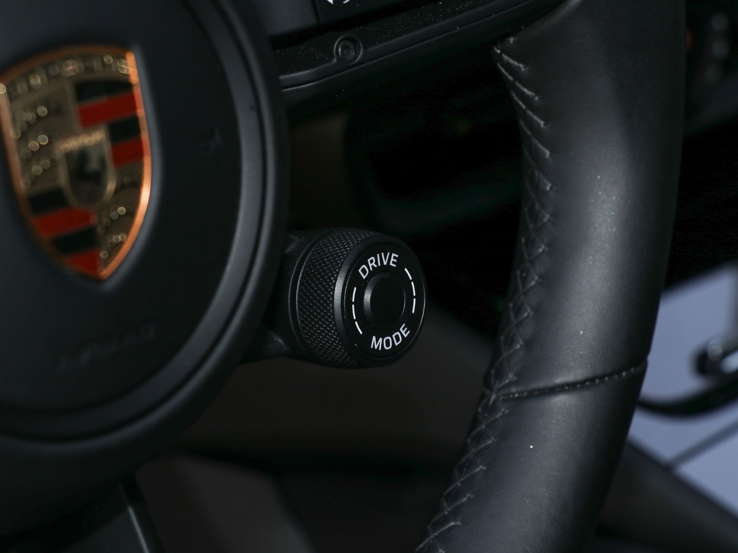 Porsche Cayenne E-Hybrid BOSE LED-Matrix Panoramadach