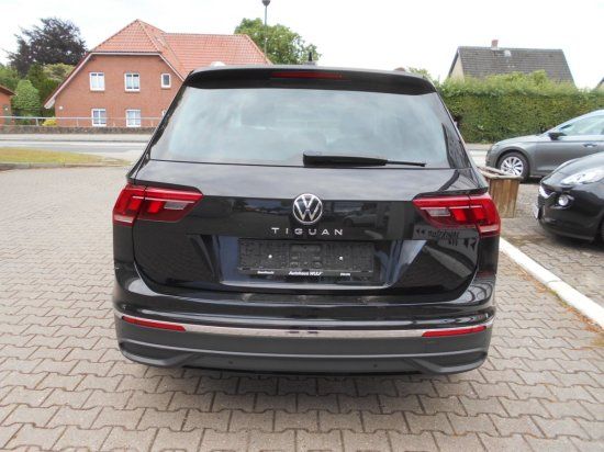 Volkswagen Tiguan 1.5 TSI Life - Samsaru's Car Outlet