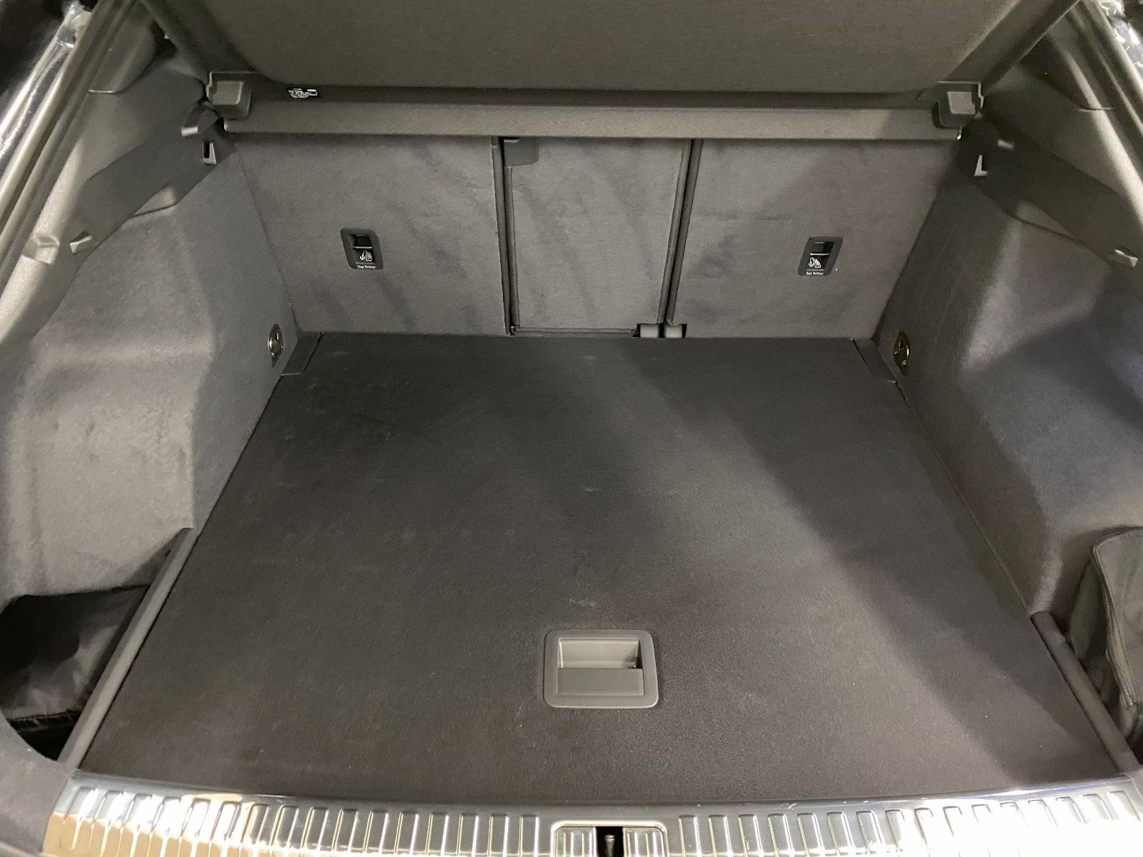Audi Q3 Sportback 45 TFSI quattro S line - Samsaru's Car Outlet
