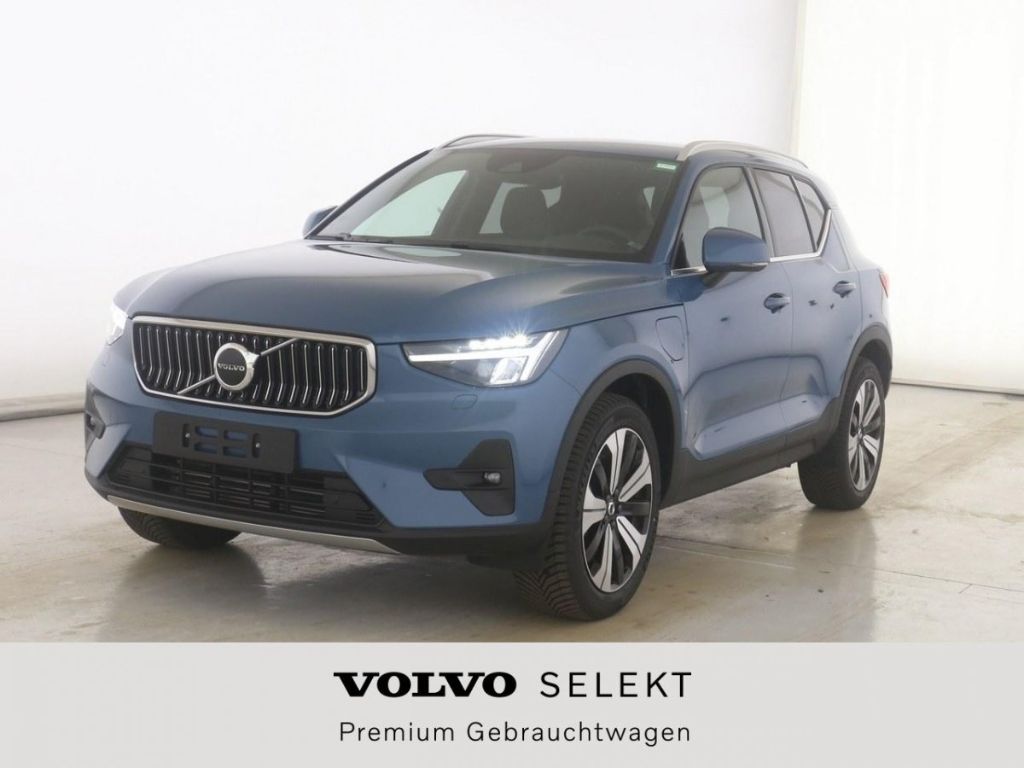Volvo XC40 T4 Recharge Core Voll-LED AHK Kamera