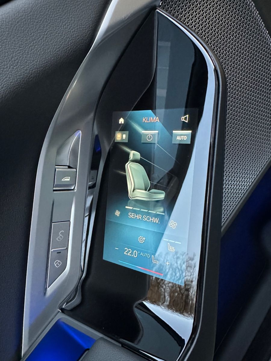BMW 740 d xDrive M Sport  Fond Entertainment,TV