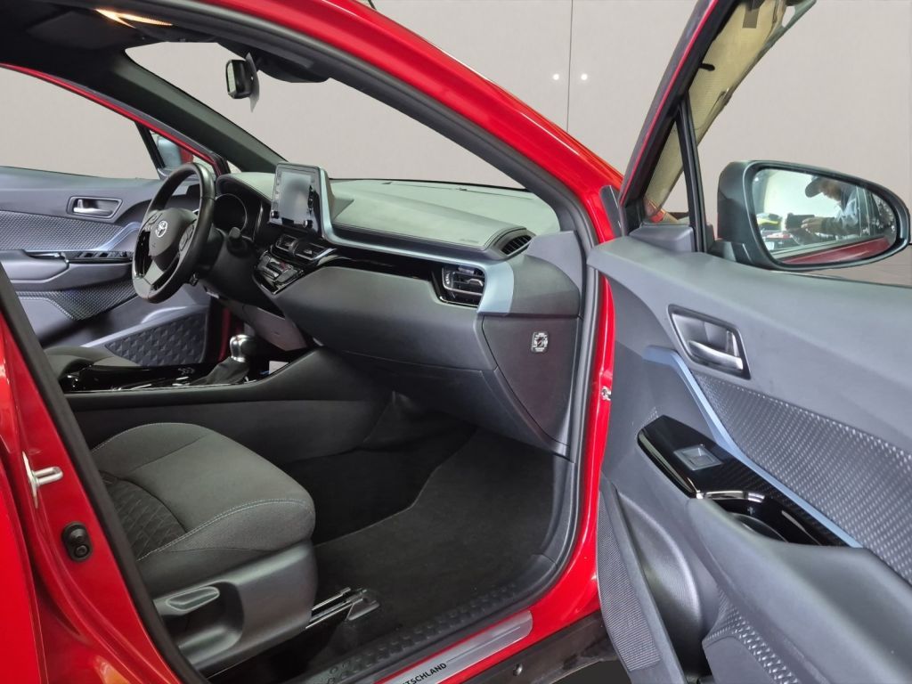 Toyota C-HR 2.0 Hybrid Team Deutschland