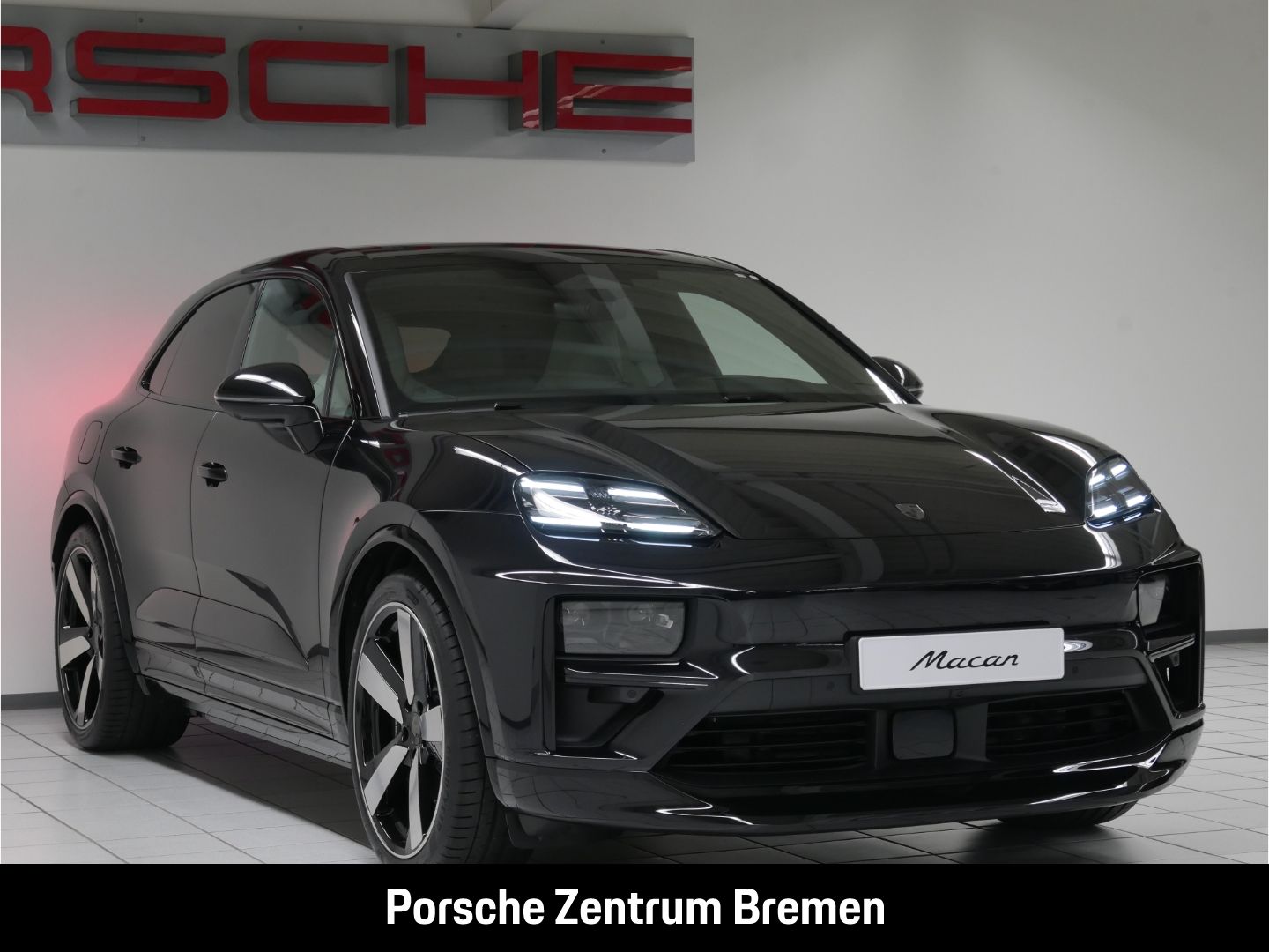 Porsche Macan Electric Turbo Sportpaket - Samsaru's Car Outlet