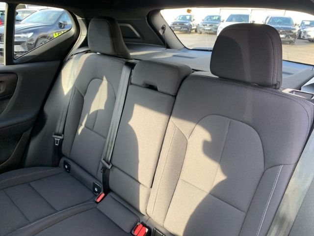 Volvo XC40 Core Recharge Pure Electric 2WD  Tempomat K