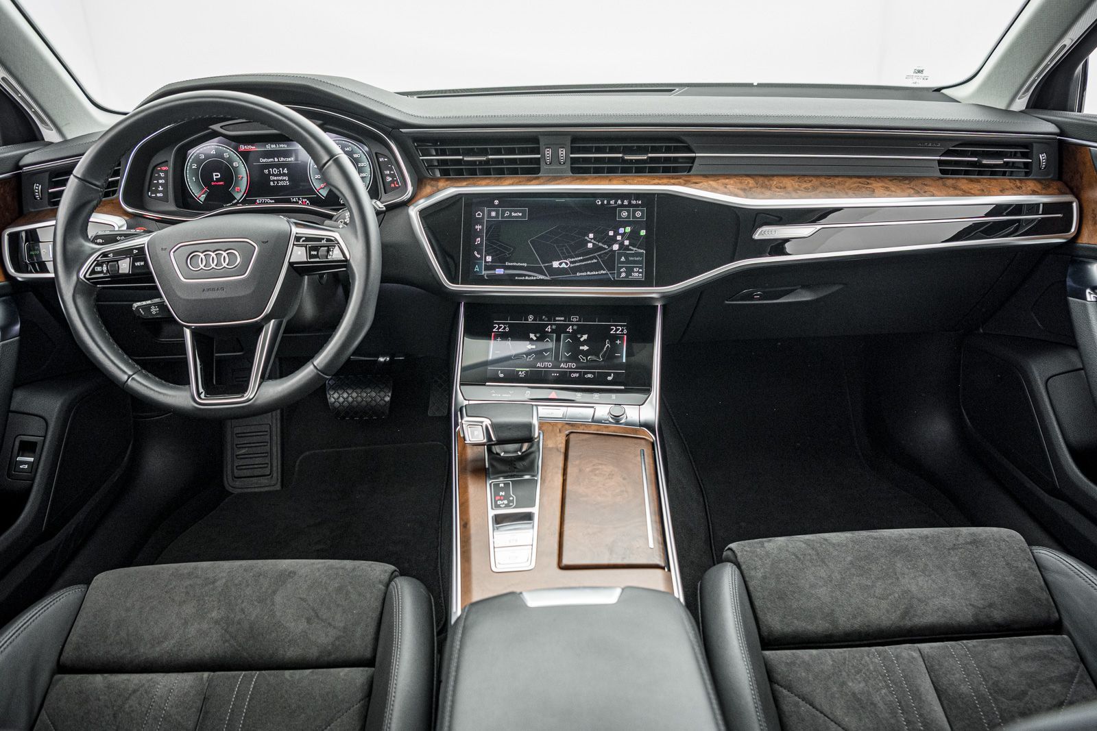 Audi A6 Avant 45 TFSI S tr. - Samsaru's Car Outlet
