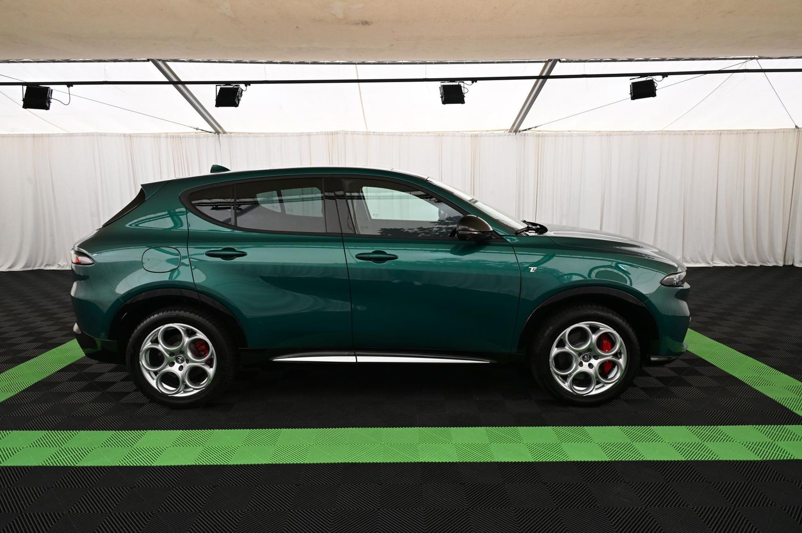 Alfa Romeo Tonale 1.3 PHEV 280 Q4 Ti LED/PANO/PREMIUM/18
