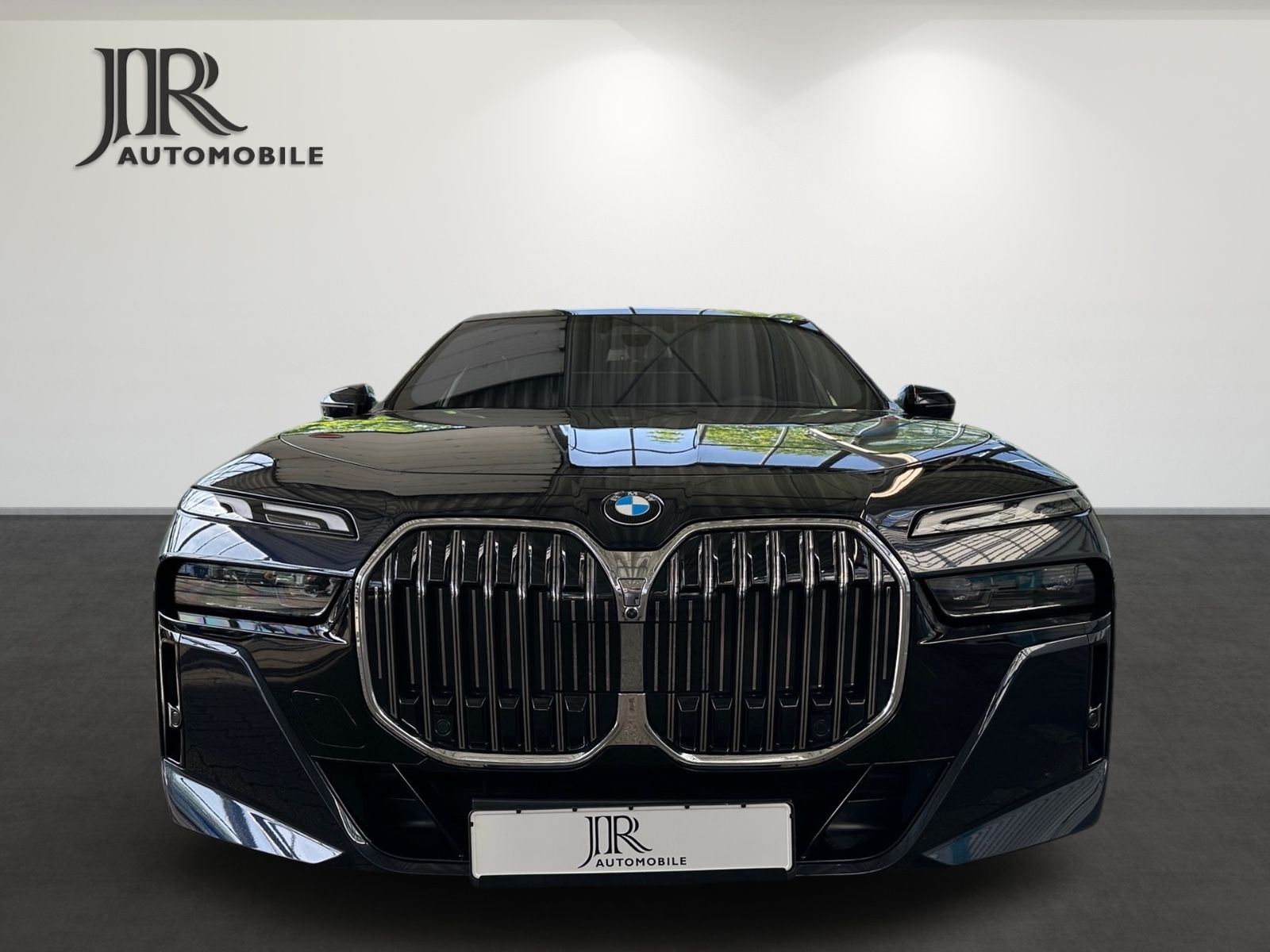 BMW 740 d xDrive M Sport  Fond Entertainment,TV