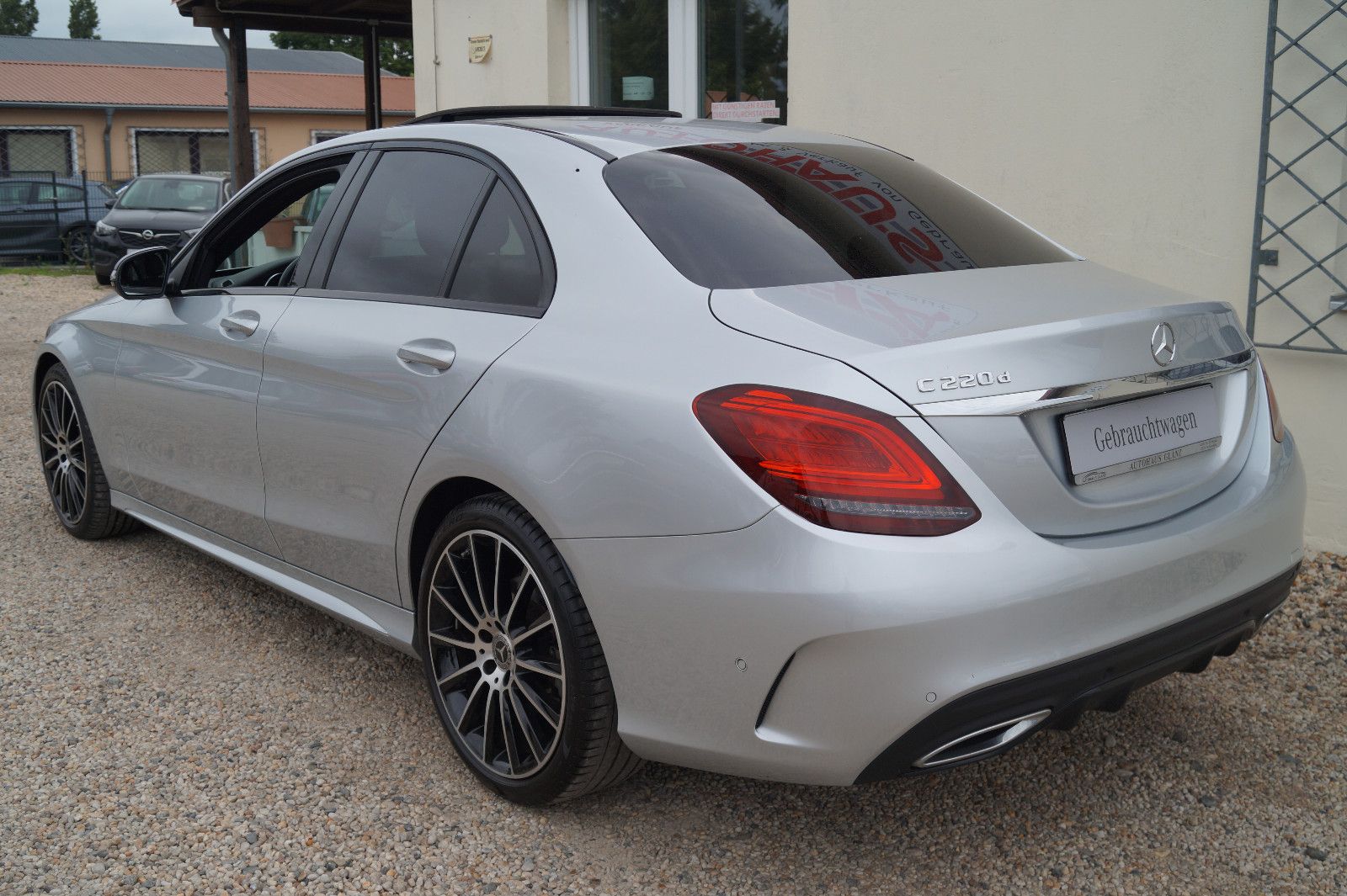 Mercedes-Benz C 220 d AMG - Samsaru's Car Outlet