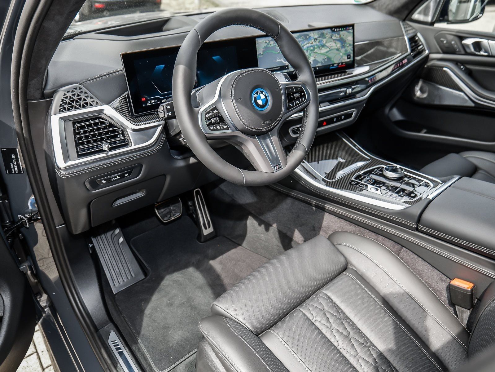 BMW X5 xDrive50e MSportPro SkyLounge B&W DAPro AHK