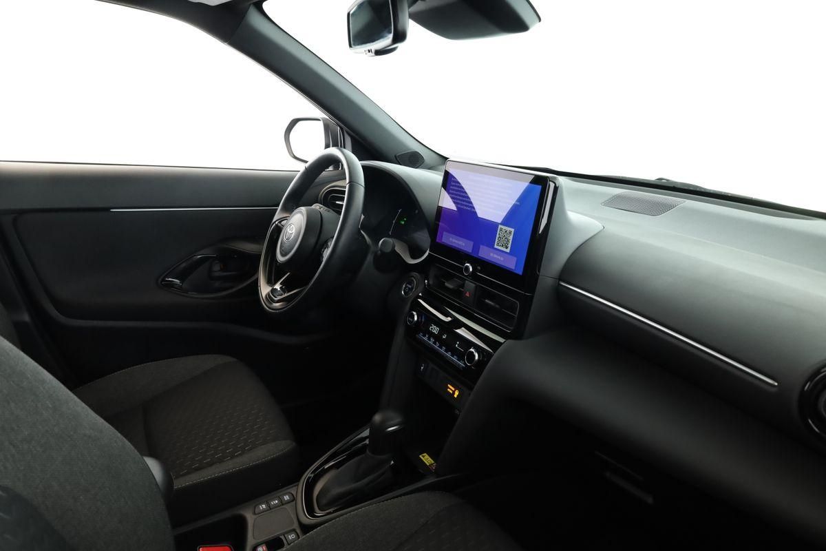 Toyota Yaris Cross CVT Team D LED Navi SHZ iACC Kam 17"