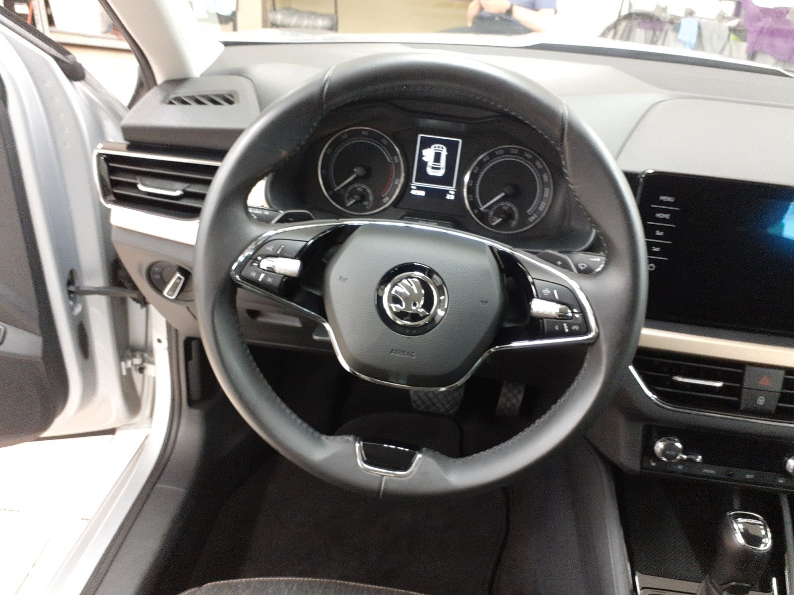 Skoda Kamiq 1.0 TSI Style - Samsaru's Car Outlet