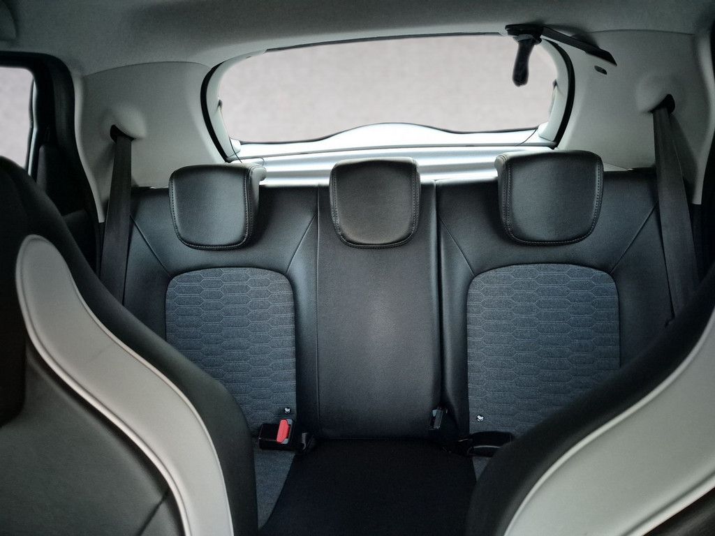 Renault ZOE Z.E. 50 INTENS - Samsaru's Car Outlet