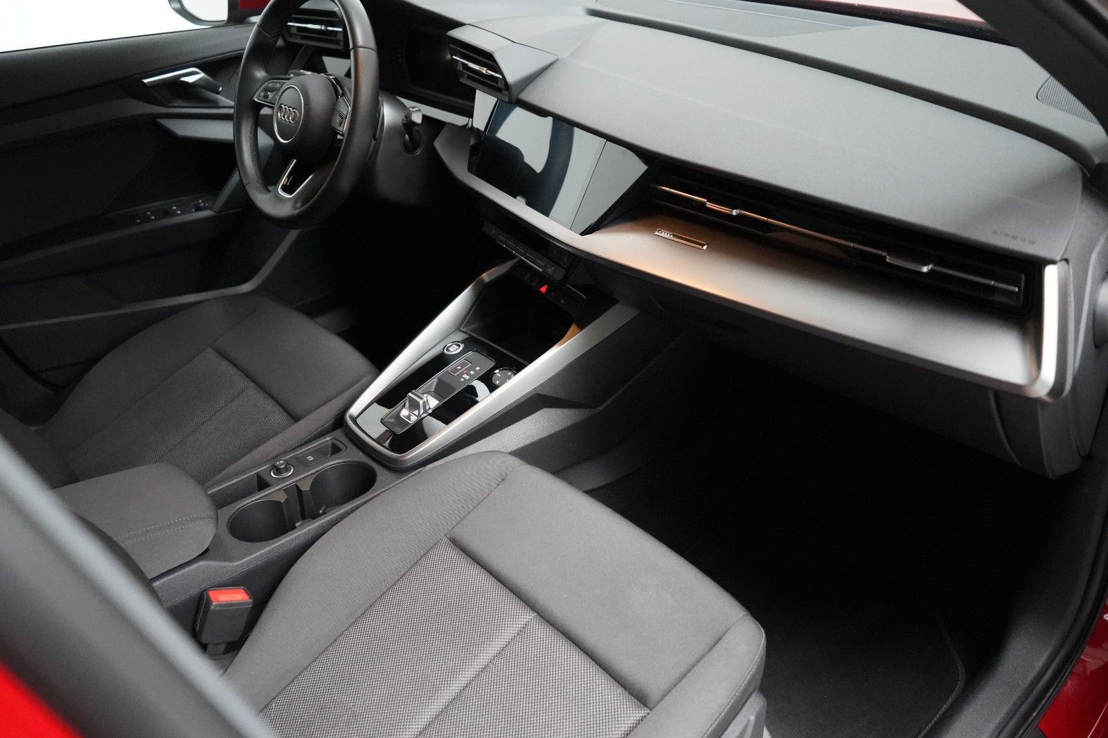 Audi A3 30 TFSI Advance - Samsaru's Car Outlet