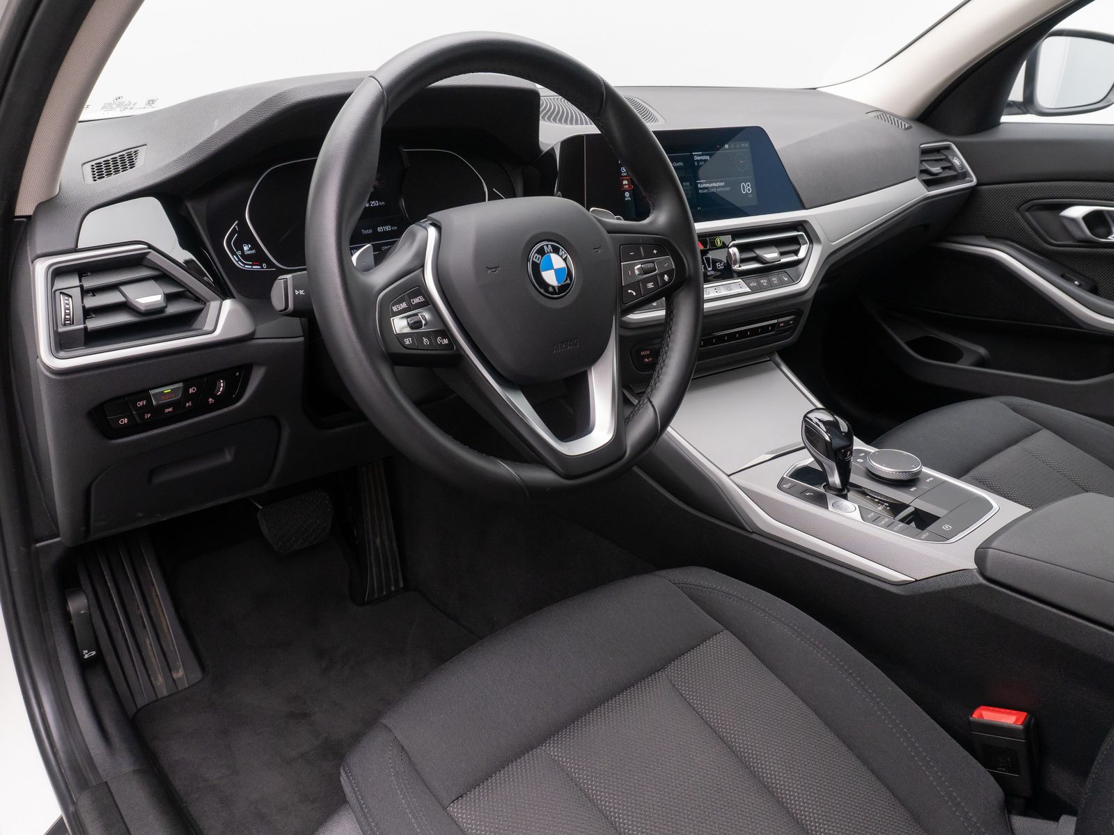 BMW 320d Advantage - Samsaru's Car Outlet