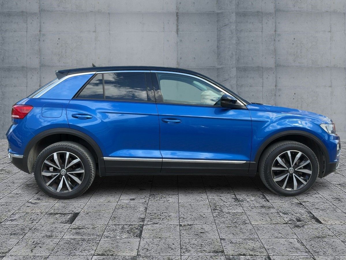 Volkswagen T-Roc 1.5 TSI STYLE - Samsaru's Car Outlet