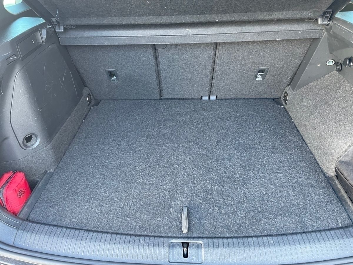 Volkswagen Tiguan 1.4 TSI eHybrid R-Line - Samsaru's Car Outlet
