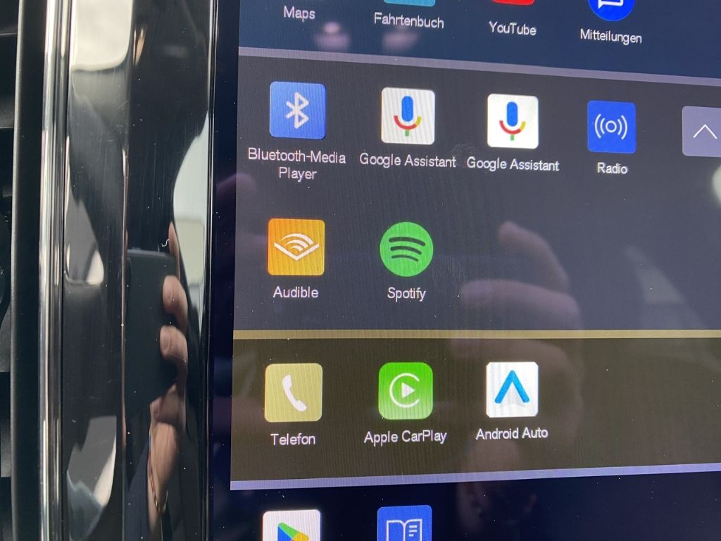 Volvo XC60 Plus Dark AWD B4 Diesel EU6d AHK digitales