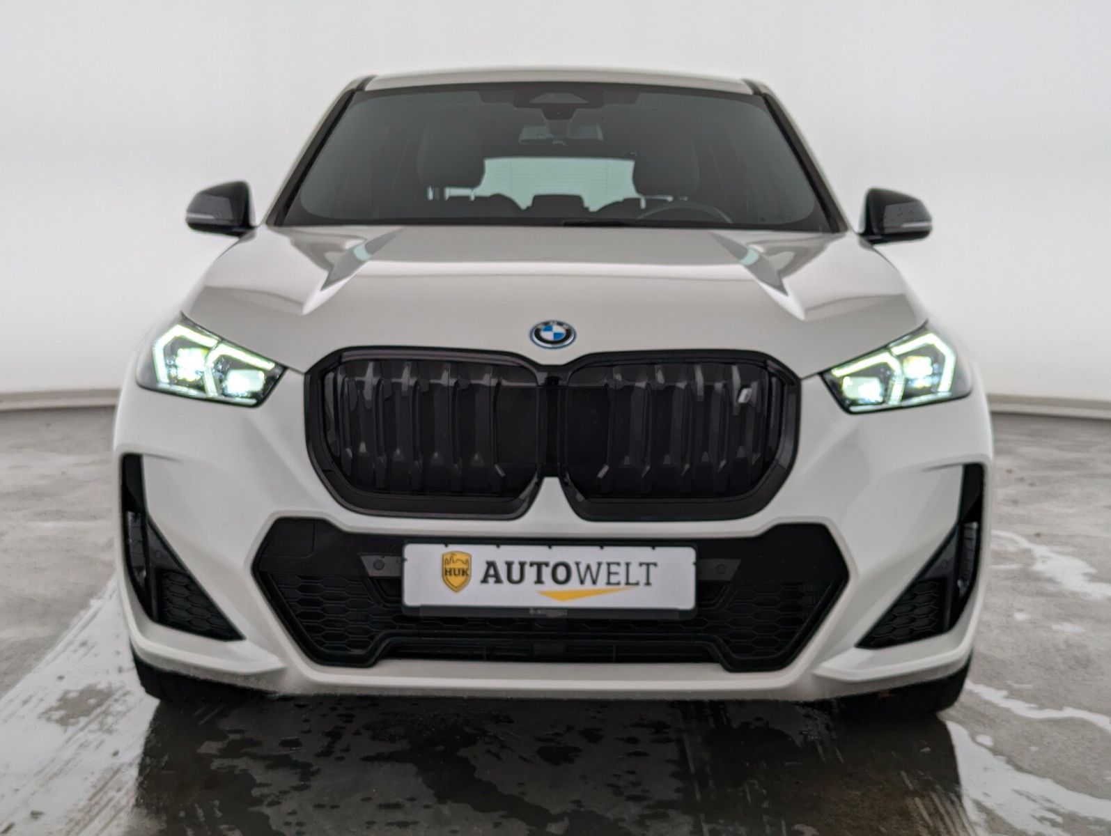 BMW iX1 xDrive30 xDrive M Sport - Samsaru's Car Outlet