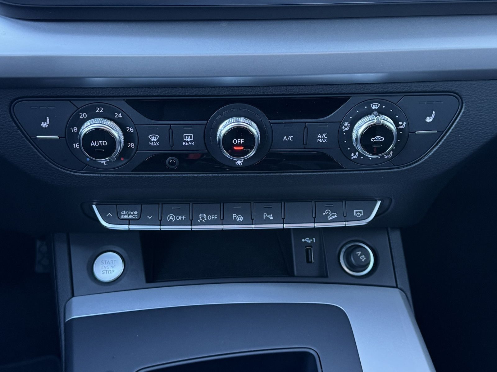 Audi Q5 40 TDI QUATTRO S-LINE/PANO/LED/360°/1.HAND