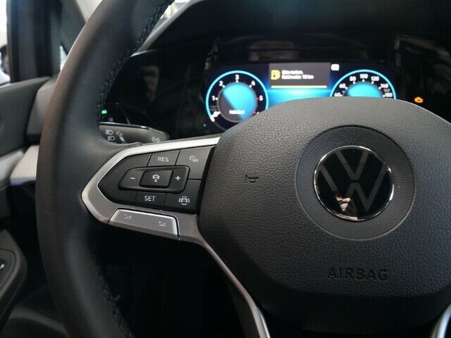 Volkswagen Golf VIII Life 2.0 TDi - Samsaru's Car Outlet