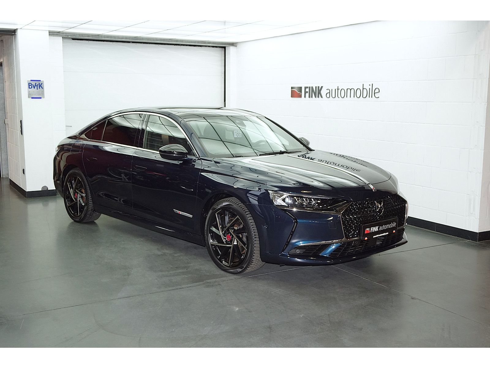DS Automobiles DS9 E-Tense 225 Performance Line+ Nachtsicht