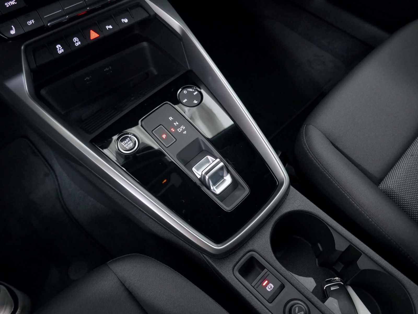 Audi A3 35 Spb. advanced 2.0 TDI | LED RFK Navi