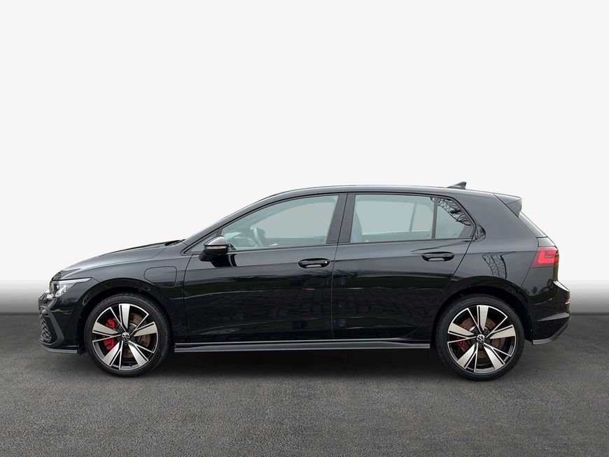 Volkswagen Golf VIII GTE 1.4 eHybrid DSG Matrix Navi Kamera