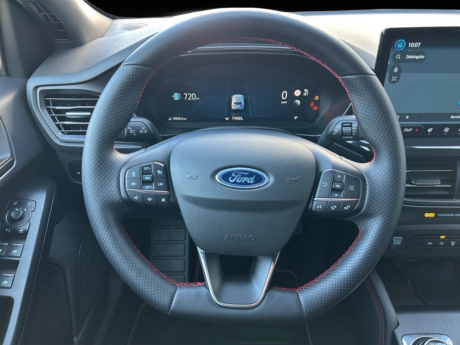 Ford Focus 1.5 EcoBlue ST-Line X Aut./LED/ACC/CAM/AHK