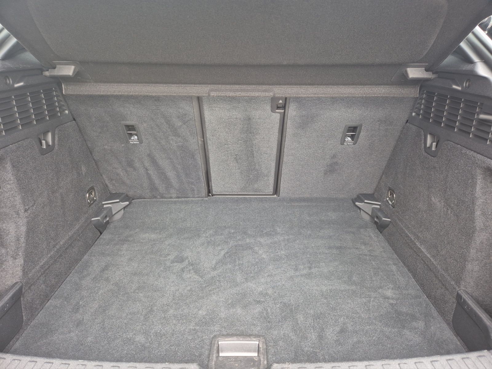 Audi A3 Sportback 35 TFSI S line S-tronic - Samsaru's Car Outlet