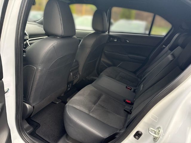 Mitsubishi Eclipse Cross Plus Select 4WD StandHZG Soundsyst