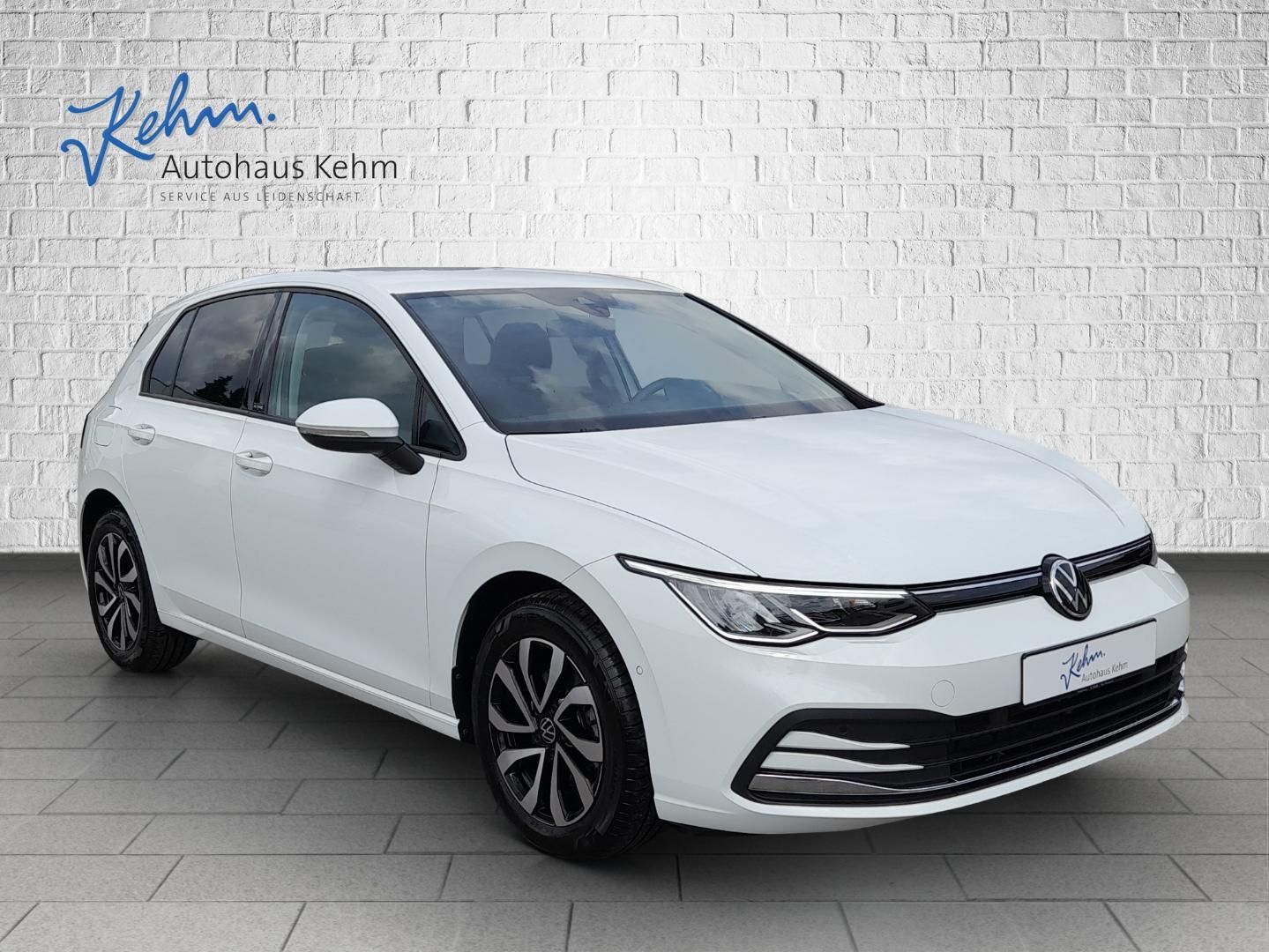 Volkswagen Golf Active 1.5 eTSI - Samsaru's Car Outlet