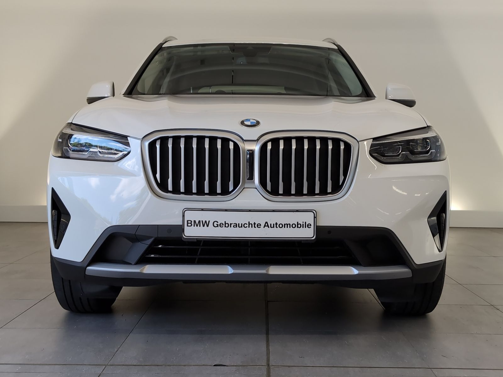 BMW X3 xDrive20d - Samsaru's Car Outlet