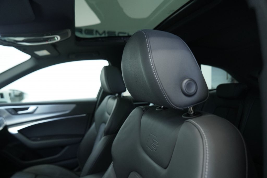 Audi A6 Avant 40 TDI q. S line - Samsaru's Car Outlet