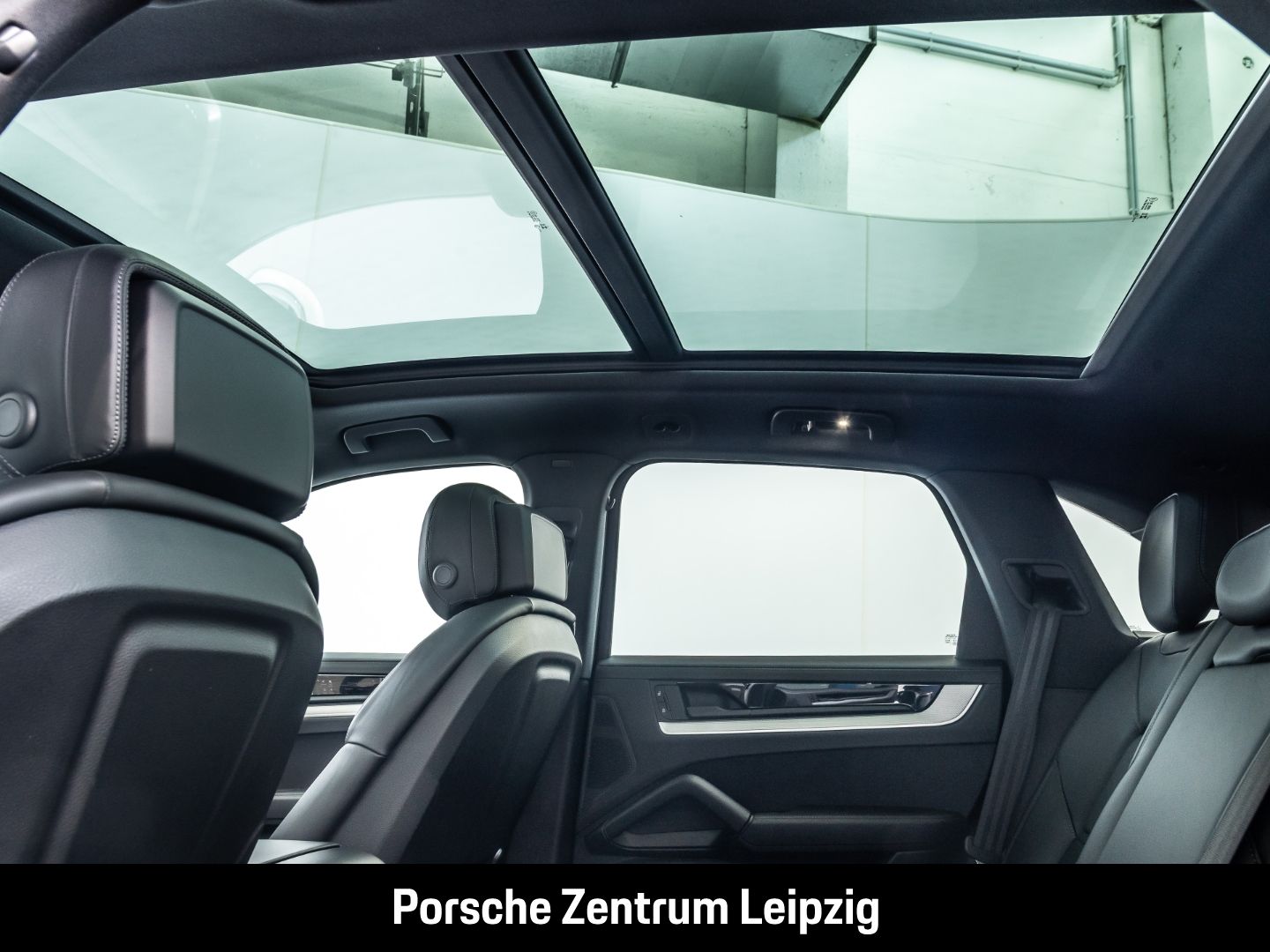 Porsche Cayenne E-Hybrid el.AHK InnoDrive Luft BOSE 360G