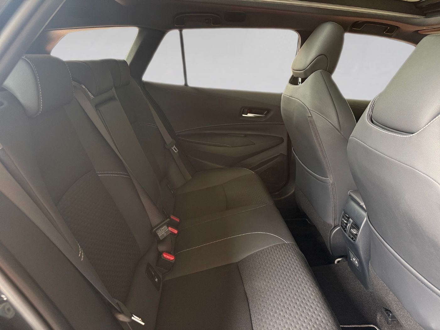 Toyota Corolla Touring Sports 2.0 Lounge PanoramaSD JBL